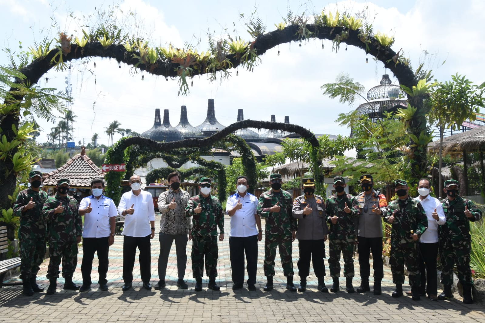 Bais TNI Bekerjasama Dengan Dusun Semilir, Laksanakan Serbuan Vaksinasi